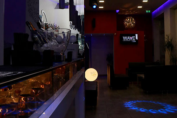 Wave Lounge Bar